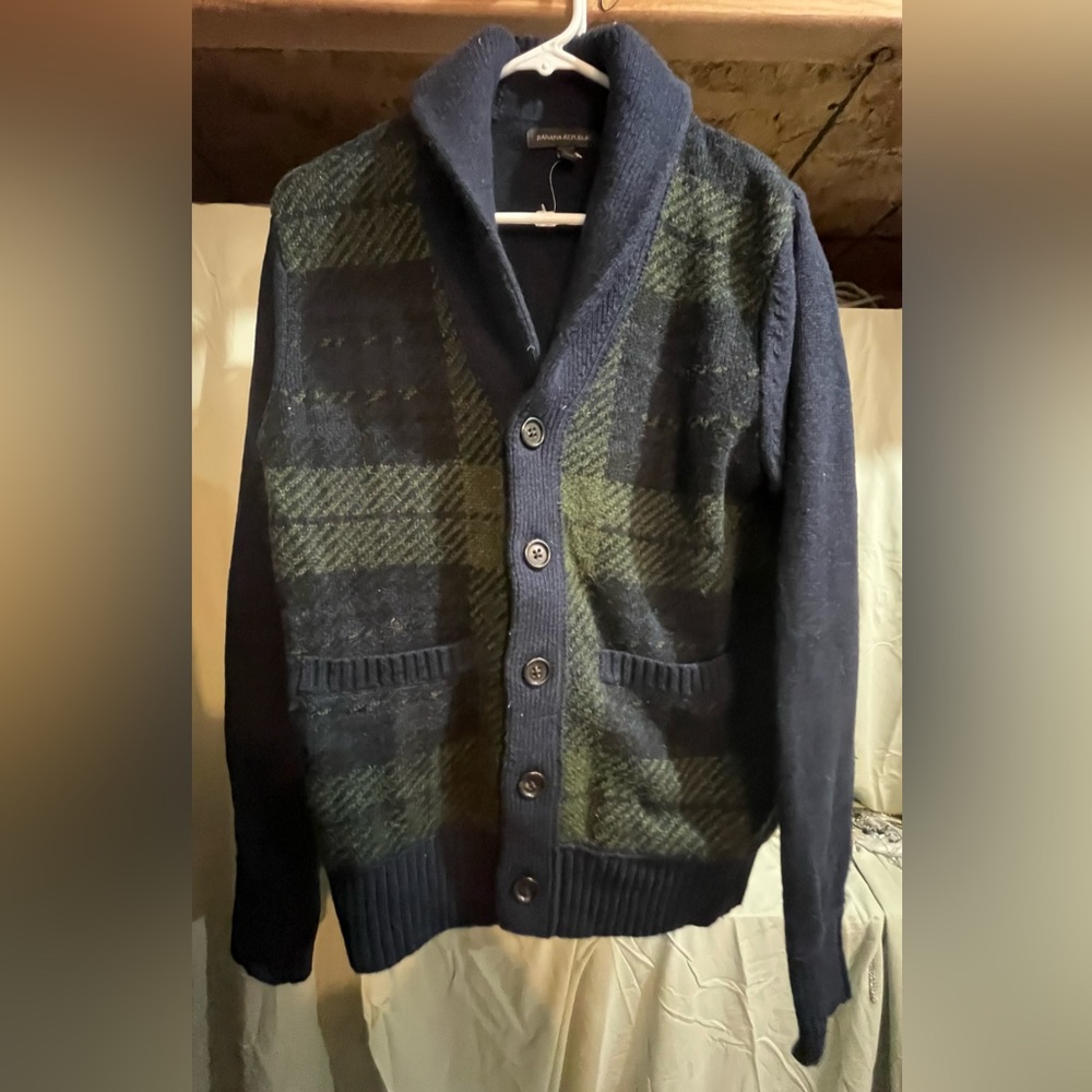 Banana Republic Men’s Button Down Sweater